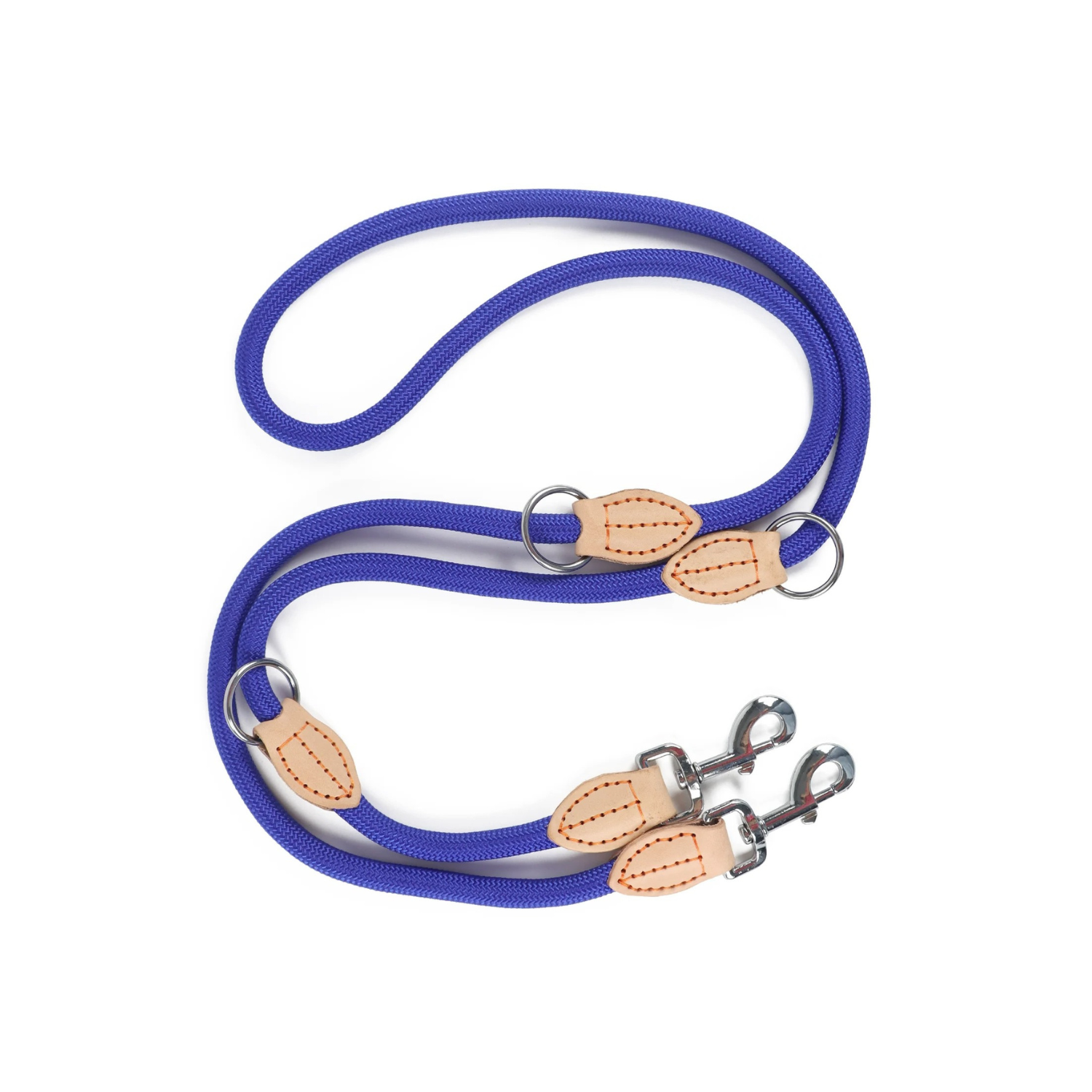 Laisse double bleue avec attaches en cuir et mousquetons pour chien.