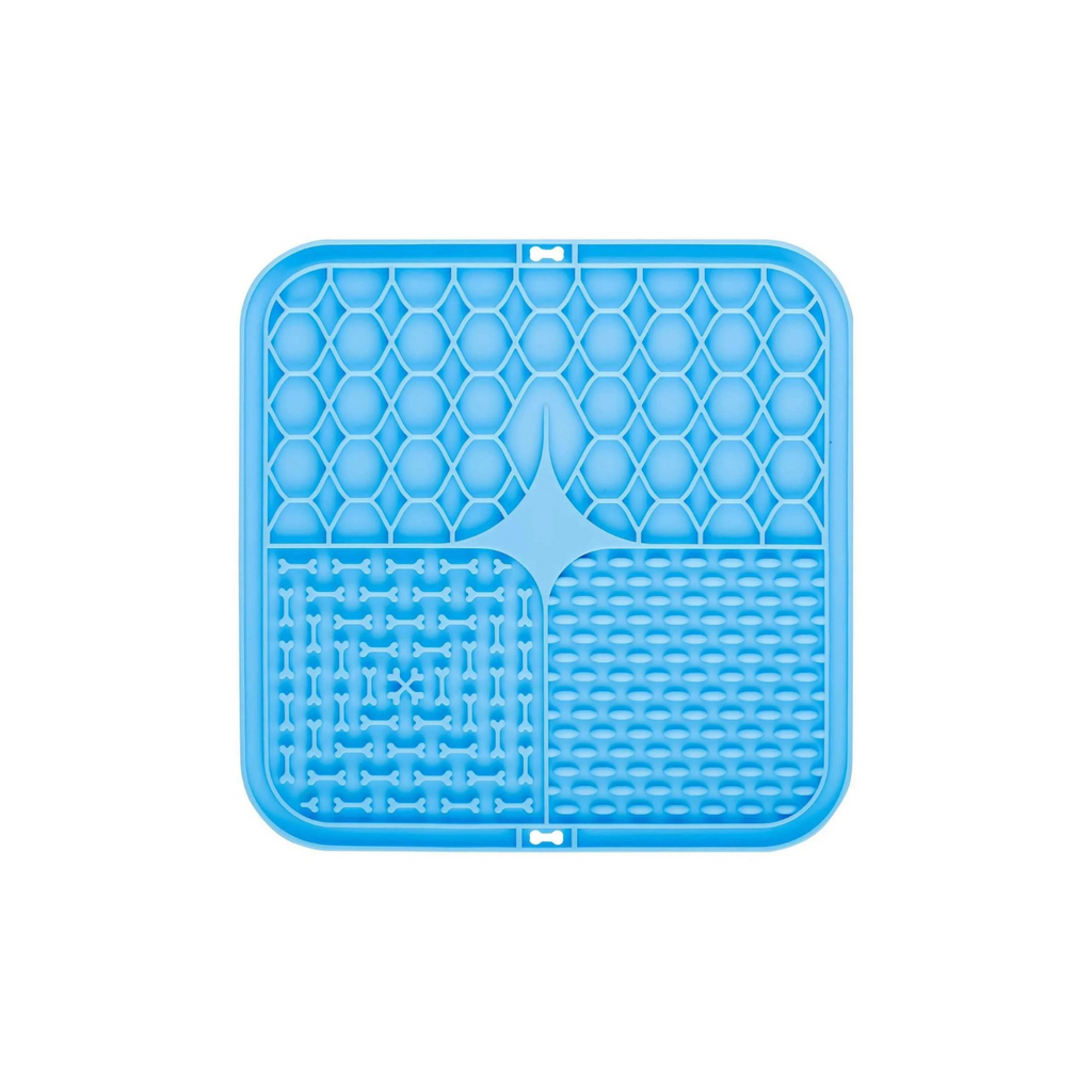 Tapis carré anti-glouton bleu en silicone avec motifs pour gamelle, laisse et collier chien.