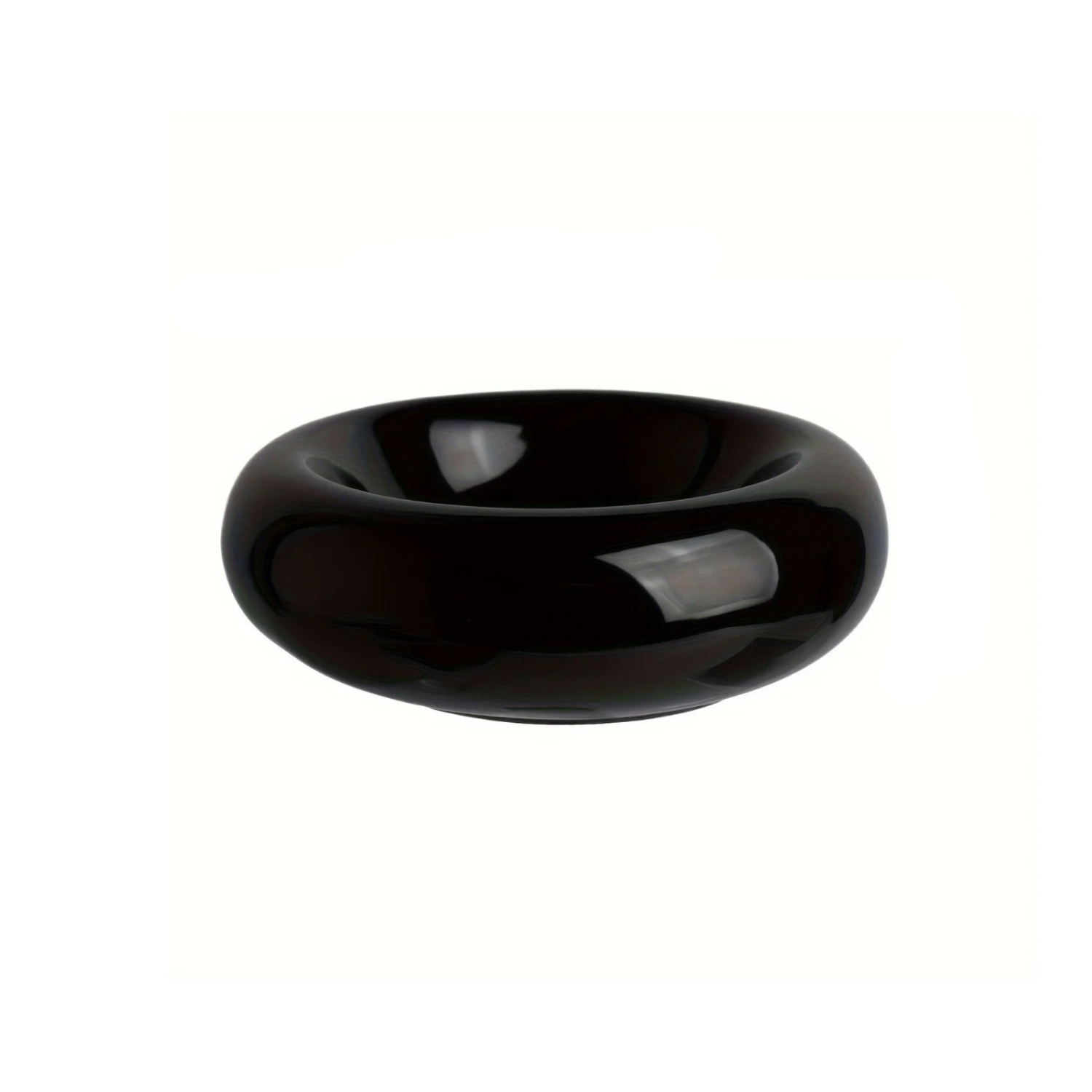 Gamelle en céramique noire brillante pour chien, forme ronde et lisse, assortie à collier et laisse.